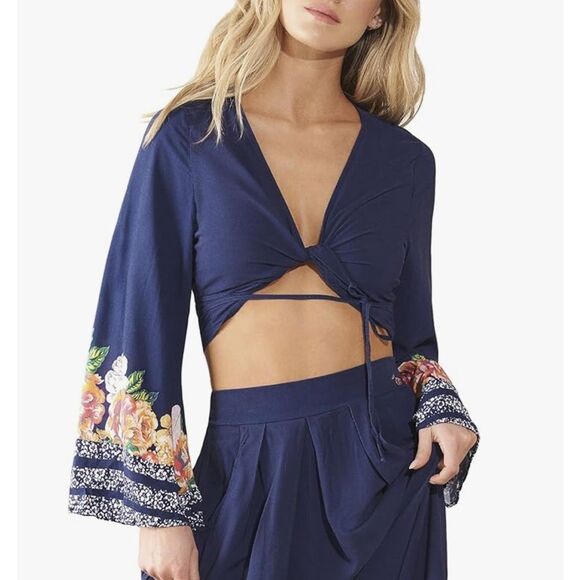 Maaji Peony Karisa Crop Top cropped rap shirt with angel sleeves size small - Picture 9 of 9